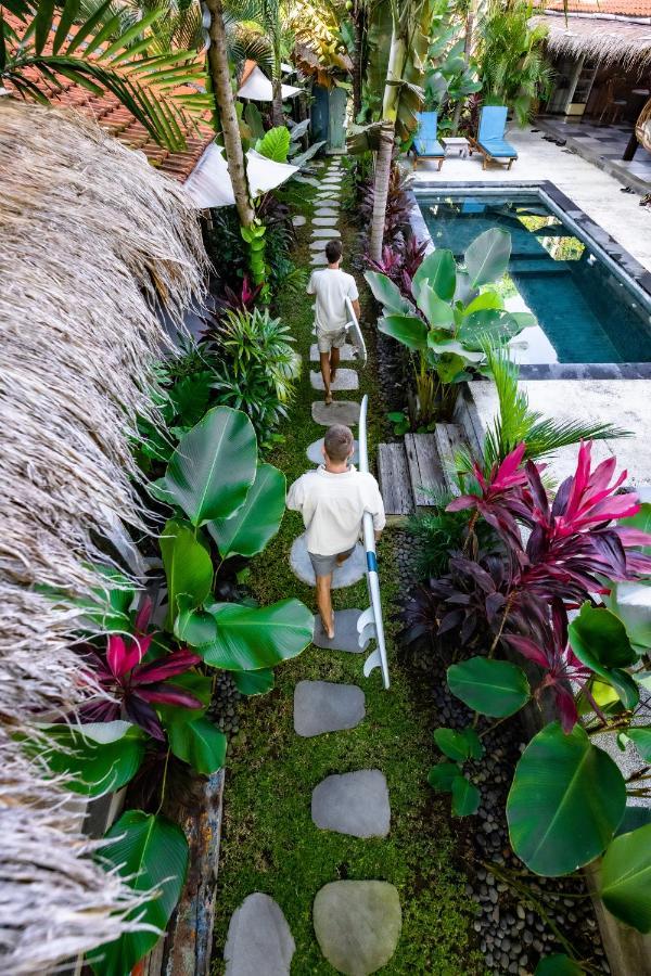 Seaside Tribe - Boutique Surf Stay & Retreat 타나롯 외부 사진