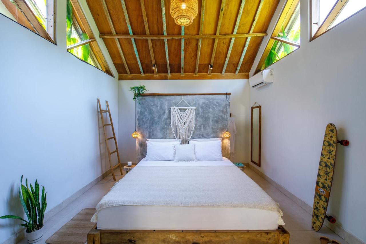 Seaside Tribe - Boutique Surf Stay & Retreat 타나롯 외부 사진