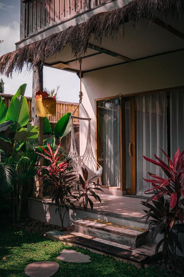Seaside Tribe - Boutique Surf Stay & Retreat 타나롯 외부 사진