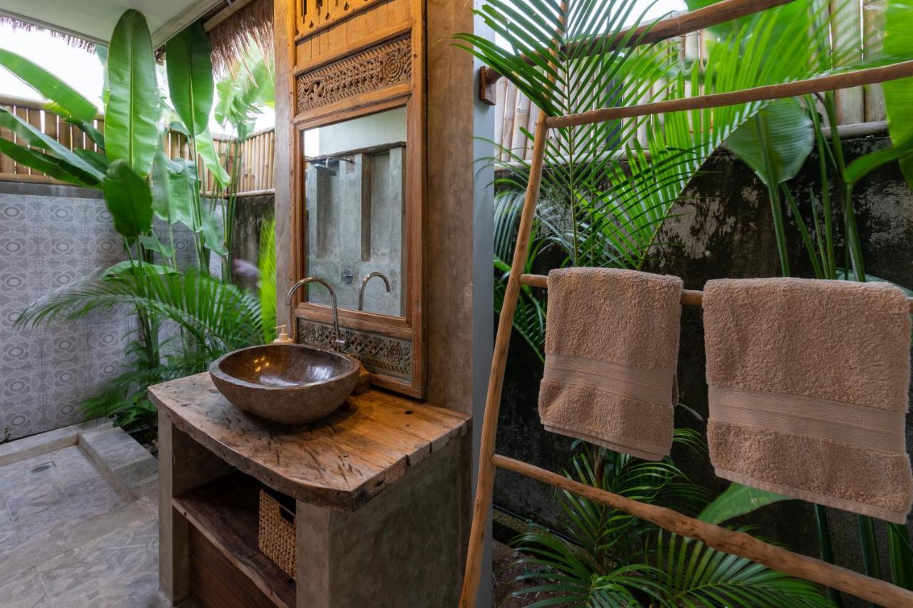 Seaside Tribe - Boutique Surf Stay & Retreat 타나롯 외부 사진