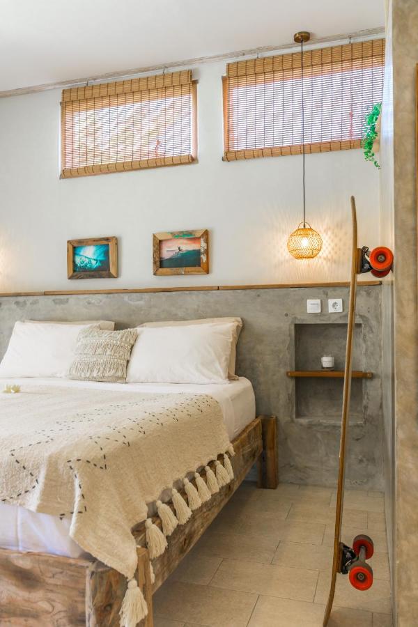 Seaside Tribe - Boutique Surf Stay & Retreat 타나롯 외부 사진