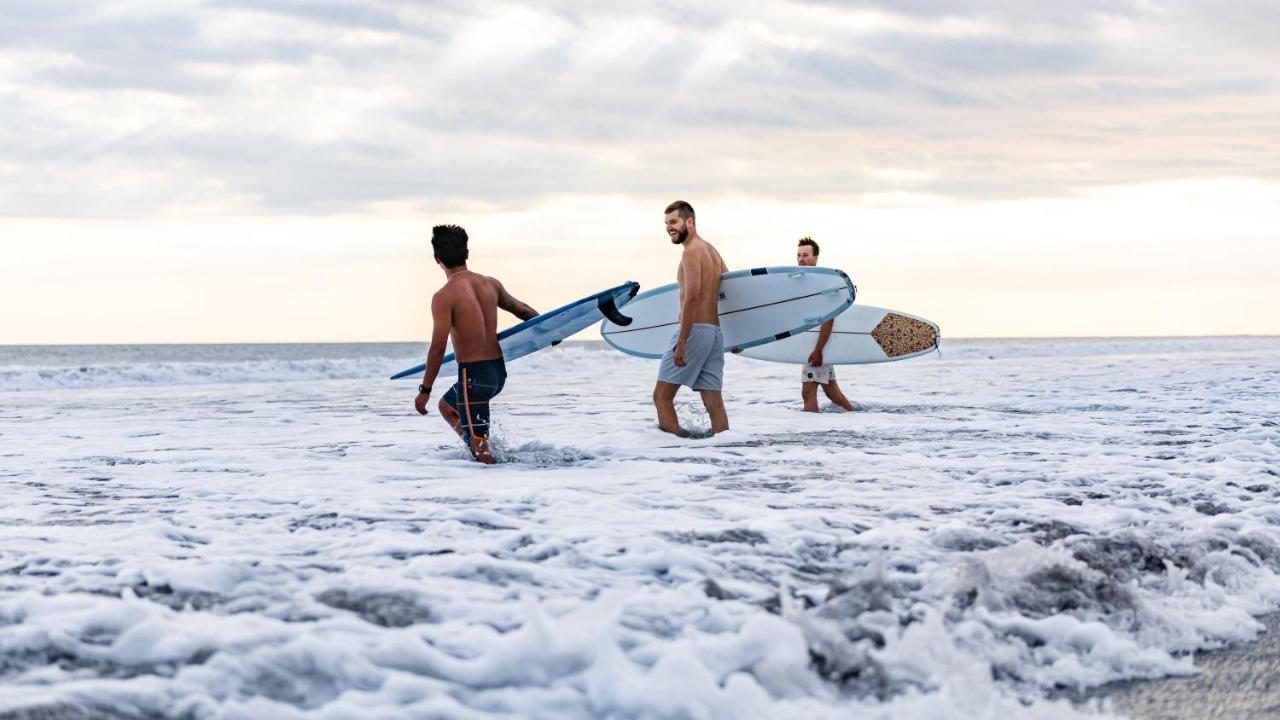 Seaside Tribe - Boutique Surf Stay & Retreat 타나롯 외부 사진